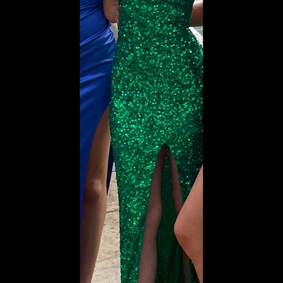 Primavera Couture Prom Dress - Picture 6 of 7